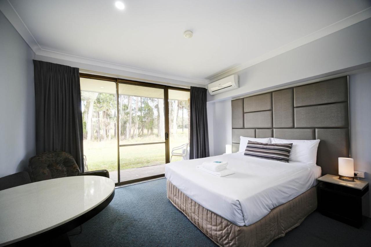 Island Palms Motor Inn Forster Room photo