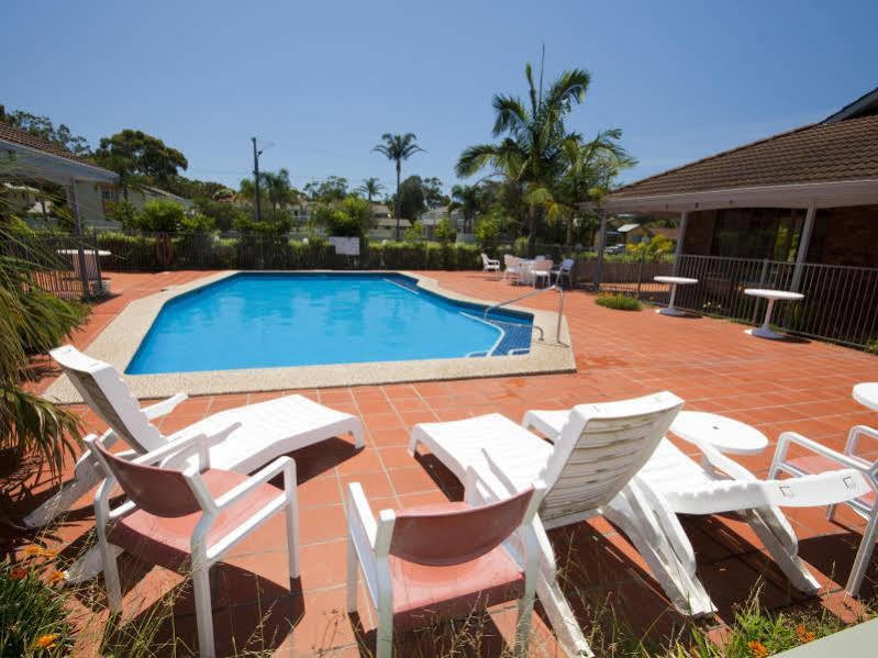 Island Palms Motor Inn Forster Exterior photo
